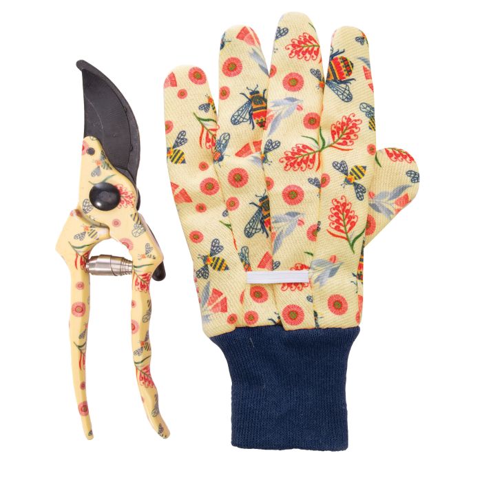 Andrea Smith Pruning/Glove Set